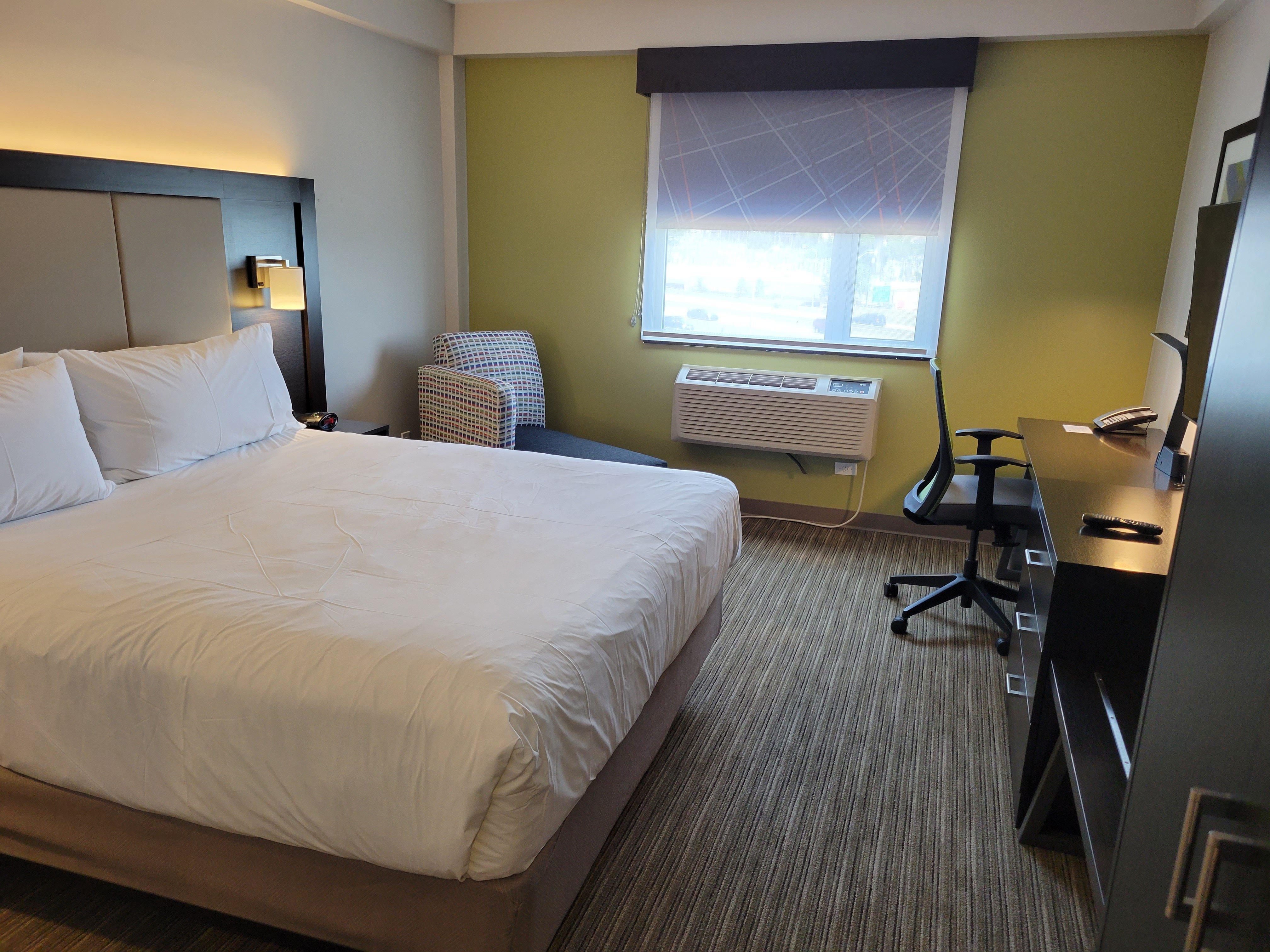 Holiday Inn Express Maspeth By Ihg New York City Exterior photo