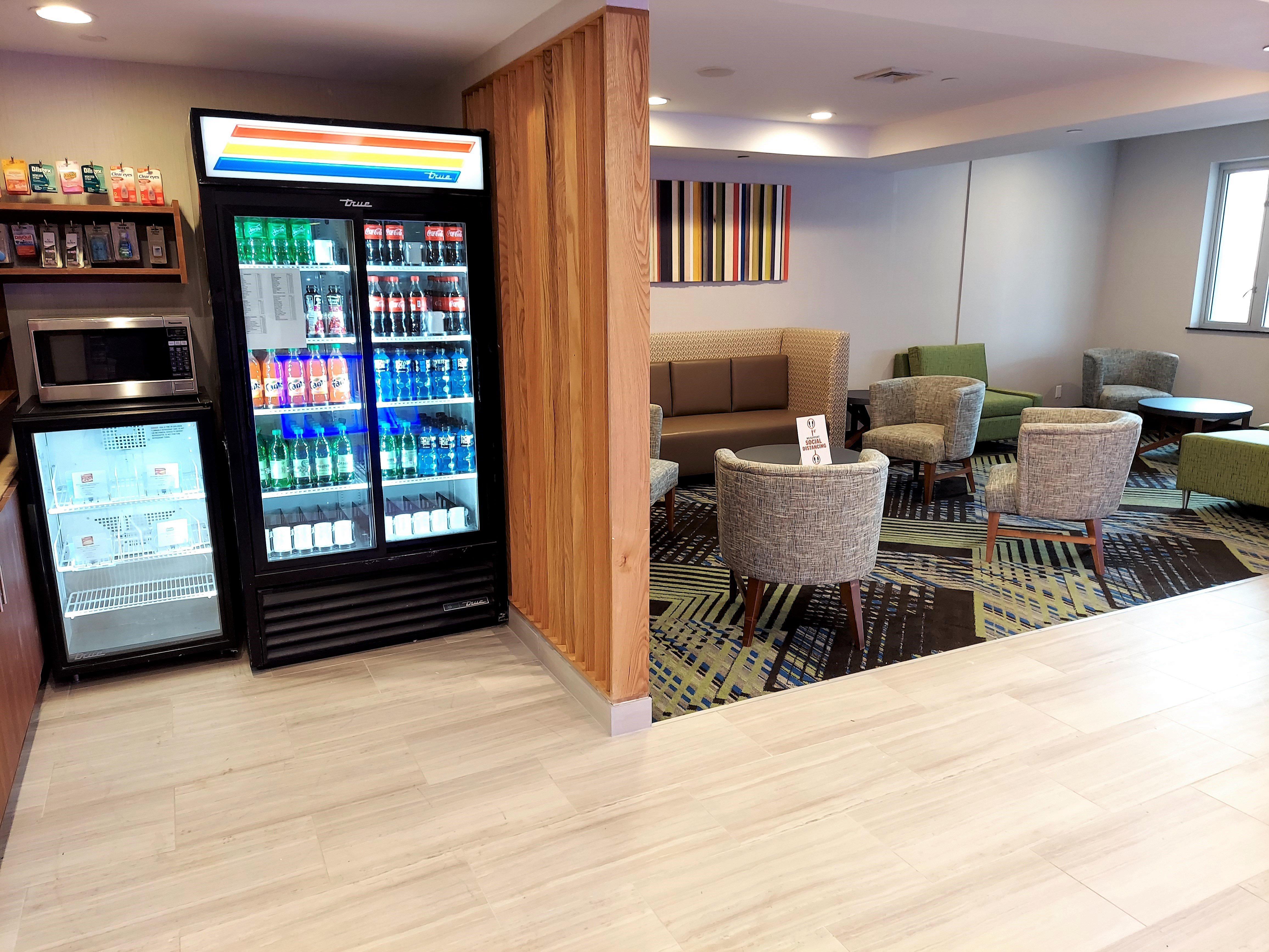 Holiday Inn Express Maspeth By Ihg New York City Exterior photo