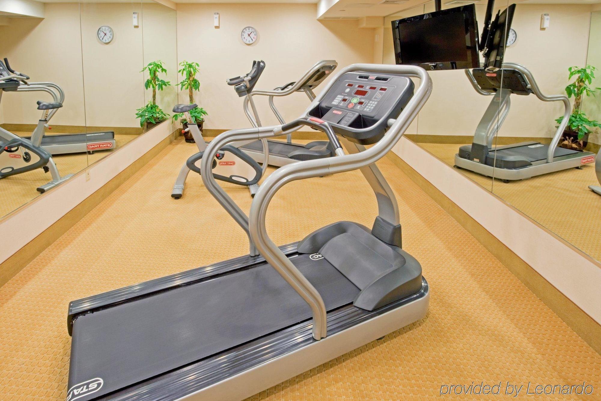 Holiday Inn Express Maspeth By Ihg New York City Facilities photo